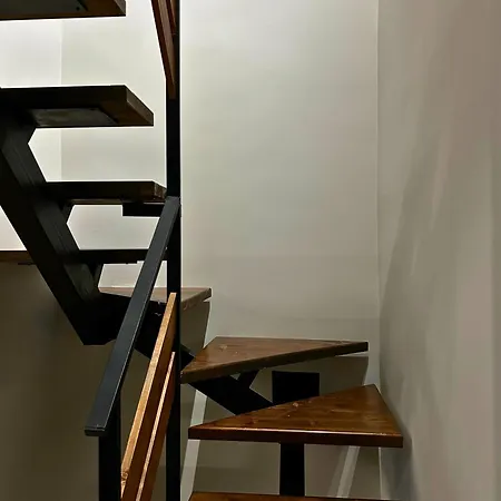 Redwood Suite, Wooden Appartement Thessalonique